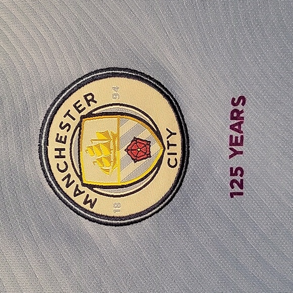 Manchester City soccer jersey - Picture 4 of 5